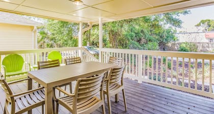 Gadsden Hideaway: Historic Downtown Luxury in East Hill Preservation District