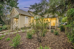 Exterior - The Kitchen: Cozy Historic Retreat in East Hill Preservation District! (Pensacola)
