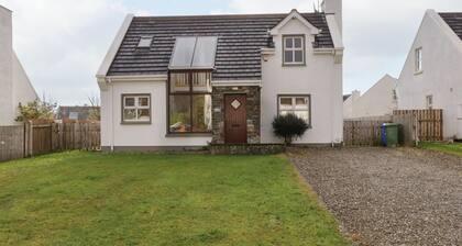 SEA SPRAY COTTAGE, pet friendly in Rathmullan, County Donegal