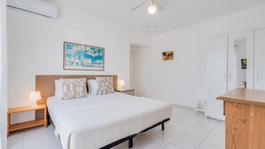 2 室のベッドルーム、アイロン / アイロン台、WiFi (無料)、ベッドシーツ