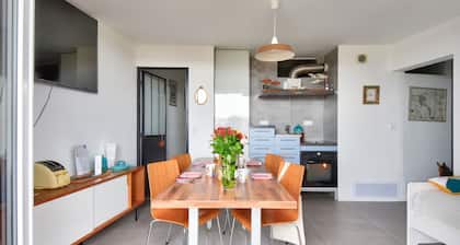 Apartment for 4 on estate with pool