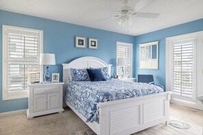 4 habitaciones, tabla de planchar con plancha y wifi 