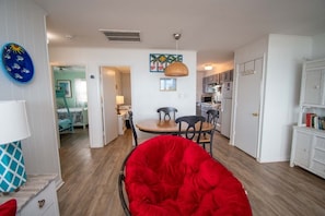 Dining - Sea Fever West, Oceanfront Duplex in Emerald Isle, NC! (Emerald Isle)