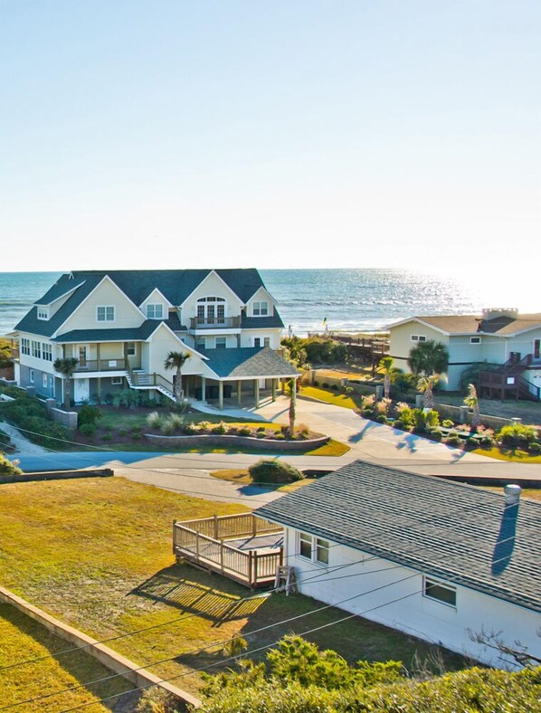 Exterior - Sea Glass, Almost Oceanfront House in Pine Knoll Shores, NC! (Pine Knoll Shores)