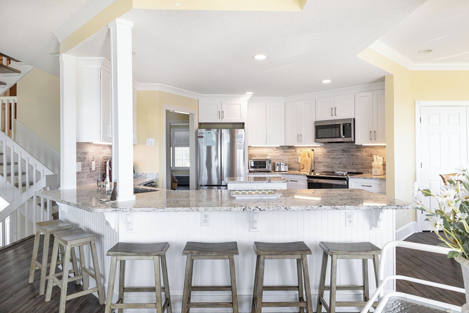 冷蔵庫、電子レンジ、オーブン、食器洗い機