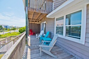 Terrace/patio - Seabatical East, Almost Oceanfront Duplex in Emerald Isle, NC! (Emerald Isle)