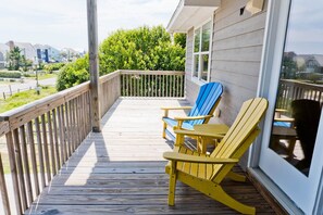 Property grounds - Seabatical West, Almost Oceanfront Duplex in Emerald Isle, NC! (Emerald Isle)