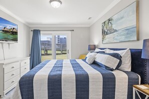 4 bedrooms, iron/ironing board, WiFi - Seaside Villas 1, Almost Oceanfront Duplex in Atlantic Beach, NC! (Atlantic Beach)