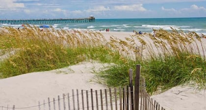 Sunny Daze, Almost Oceanfront Duplex in Atlantic Beach, NC!