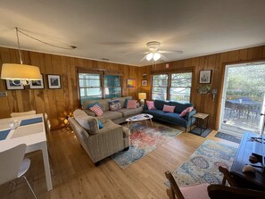 Smart-TV, DVD-Player