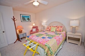 4 bedrooms, WiFi - Sweetwater, Oceanfront House in Emerald Isle, NC! (Emerald Isle)