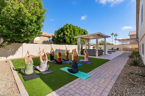 Property grounds - Epic 6BR w/ Foosball + Popcorn | Pool + Fire Pit (Peoria)