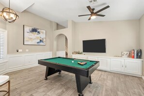 Games room - Epic 6BR w/ Foosball + Popcorn | Pool + Fire Pit (Peoria)