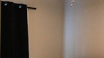 2 habitaciones, wifi gratis y ropa de cama