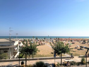 Beach - SUN TOWER - B2 4+2 - A10051 (Bibione)