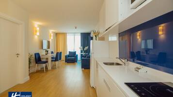 Panoramic Suite with 2 Bedrooms | Living area