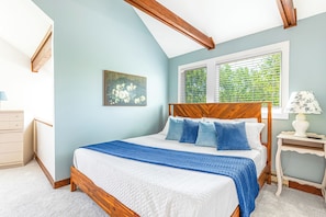 3 bedrooms, desk, iron/ironing board, free WiFi - Cozy and Updated Home only 5 minutes to Eagle Ridge and 15 minutes to Downtown (Galena)