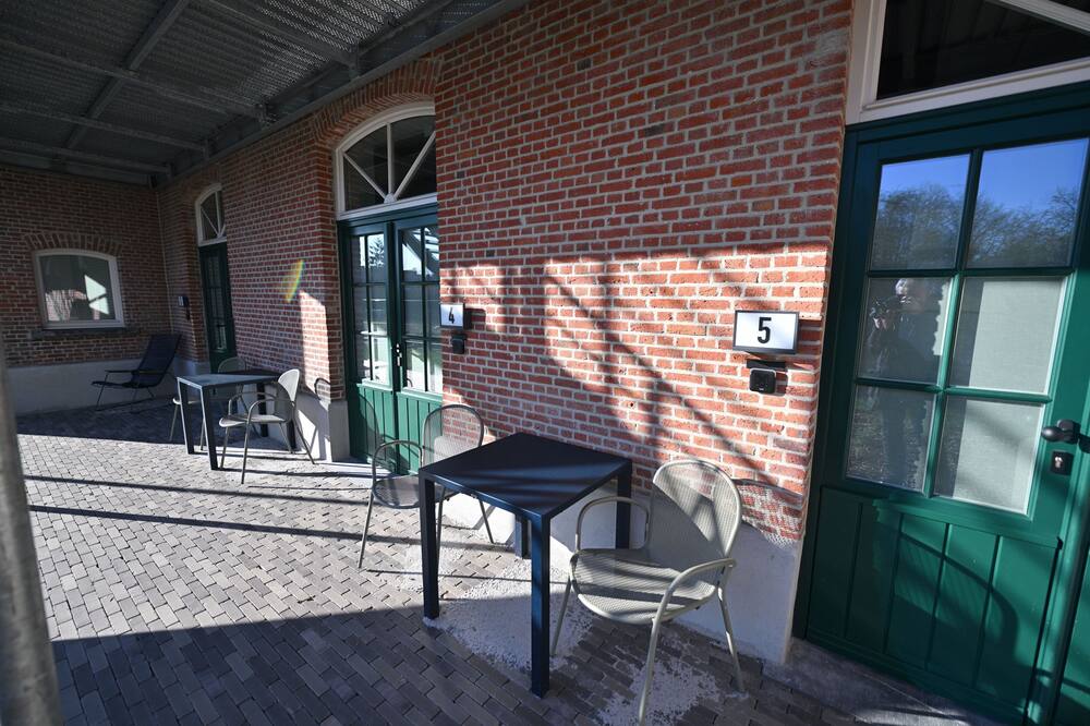 accommodation for expats, companies and groups close to Gent, Bruges, sea.