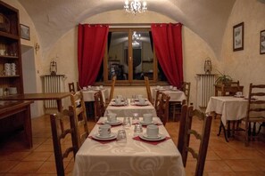 Dining - Auberge de l'Echauguette (Mont-Dauphin)