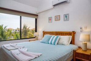 4 bedrooms, WiFi, bed sheets - DELUXE PENTHOUSE VILLA THE PALMS (El Gariton)