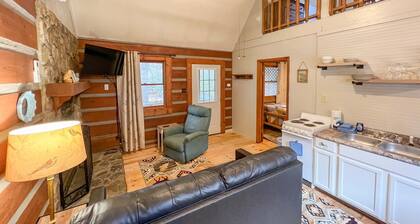 Cabin #2 - Riverfront w/ Gas Fireplace and more!
