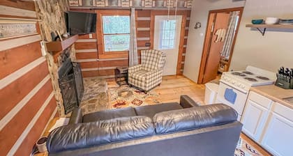 Cabin #3 - Riverfront w/ Gas Fireplace and more!