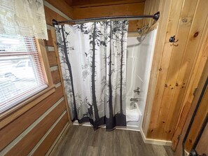 Towels - Cabin #6 - Riverfront w/ Gas Fireplace & more! (Cherokee)