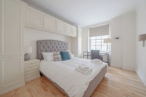 2 bedrooms, iron/ironing board, travel crib, free WiFi