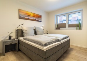 1 bedroom, travel cot, free WiFi, wheelchair access