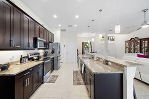 Fridge, microwave, oven, stovetop - Centrally Located - Waterfront Pool Home - Convenient and Loaded w/ Amenities (Cape Coral)