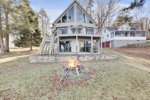 Exterior - Level Lake Wallenpaupack Lakefront w/Private Dock, Hottub, Kayaks & Paddleboards (Lake Ariel)