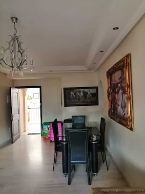 Dining - Bel Appartement au Calme et Sécurisé (marrakech)
