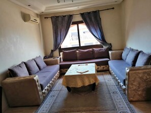 Living area - Bel Appartement au Calme et Sécurisé (marrakech)