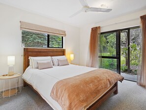 3 bedrooms, WiFi - Rose Cottage - Lake Coleridge Holiday Home (Lake Coleridge)