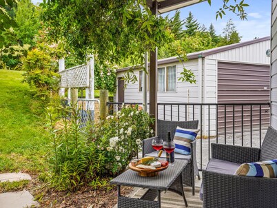 Rose Cottage - Lake Coleridge Holiday Home