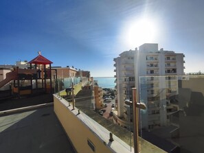 Property grounds - ARMAÇÃO DE PÊRA OCEAN TERRACE WITH POOL by HOMING (Armação de Pêra)