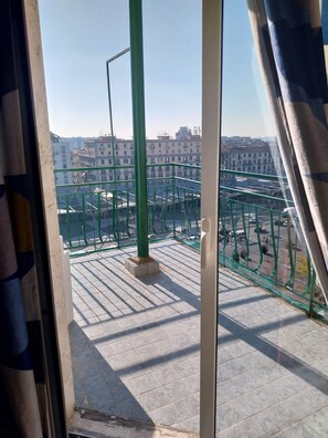 Egyptian cotton sheets, premium bedding, down comforters - Attico Central Station Napoli (Naples)