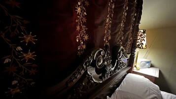 Phòng Suite Junior, 1 giường đôi, không hút thuốc, có phòng tắm riêng | 1 phòng ngủ, màn/rèm cản sáng, bàn ủi/dụng cụ ủi quần áo