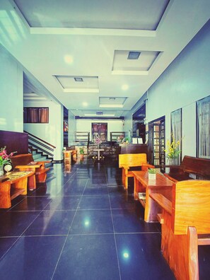 Lobby - San Juanico Travellers Inn - RedDoorz (Tacloban)