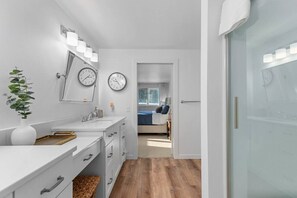 Hårføner, håndklær, såpe og sjampo