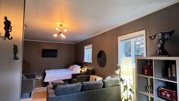 5 Schlafzimmer, Schreibtisch, Bügeleisen/Bügelbrett, kostenloses WLAN