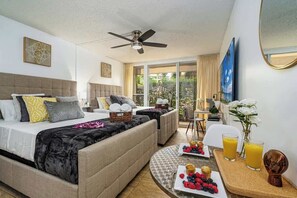 Iron/ironing board, WiFi, bed sheets, wheelchair access