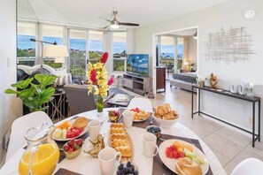 Dining - Oceanview Retreat | Walk to Beach & Restaurants (Wailea-Makena)
