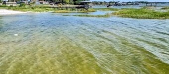 LAKE-FRONT AT BEAUTIFUL SANDY SHORE LAKE PLACID, FL