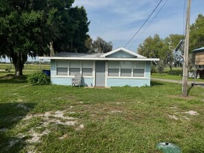 Exterior - LAKE-FRONT AT BEAUTIFUL SANDY SHORE LAKE PLACID, FL (Lake Placid)
