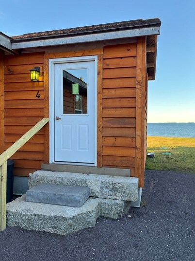 The Beachcomber at Dockside Resort - Near Bohemia and Trails