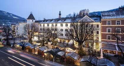 Studio 'Avia Living Maria' avec vue sur les montagnes, balcon et Wi-Fi