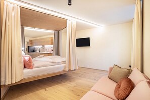 Free WiFi, bed sheets - Studio Apartment 'Avia Living Anna' with Mountain View, Balcony and Wi-Fi (Brunico)