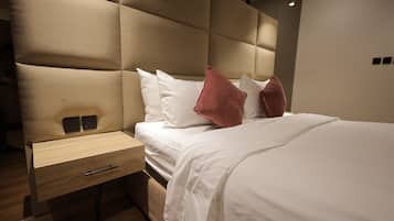 Family Suite | 1 bedroom, premium bedding, minibar, in-room safe