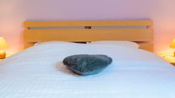 4 Schlafzimmer, Bügeleisen/Bügelbrett, kostenloses WLAN, Bettwäsche